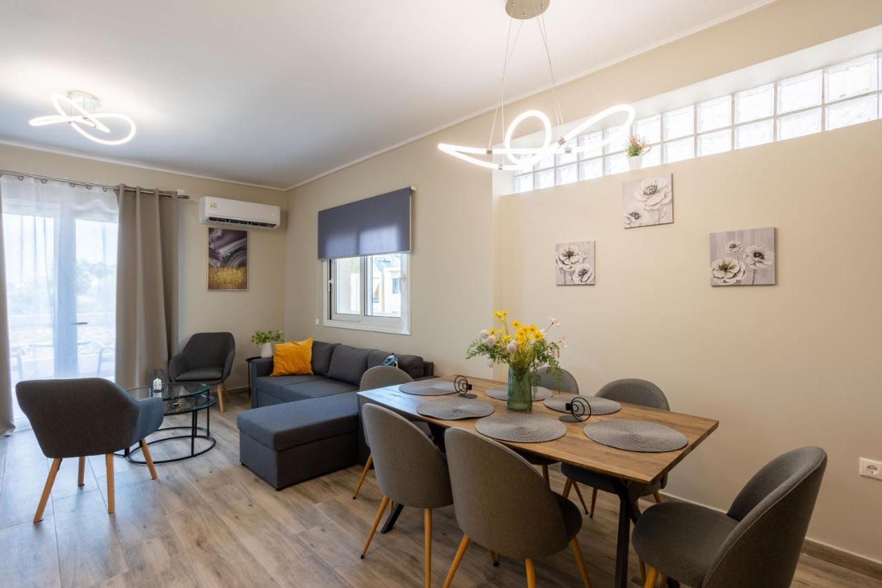 Luxury & Cozy Apartment Месіні Екстер'єр фото