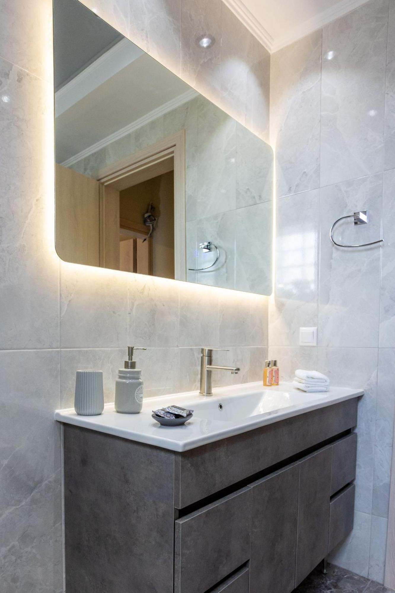 Luxury & Cozy Apartment Месіні Екстер'єр фото